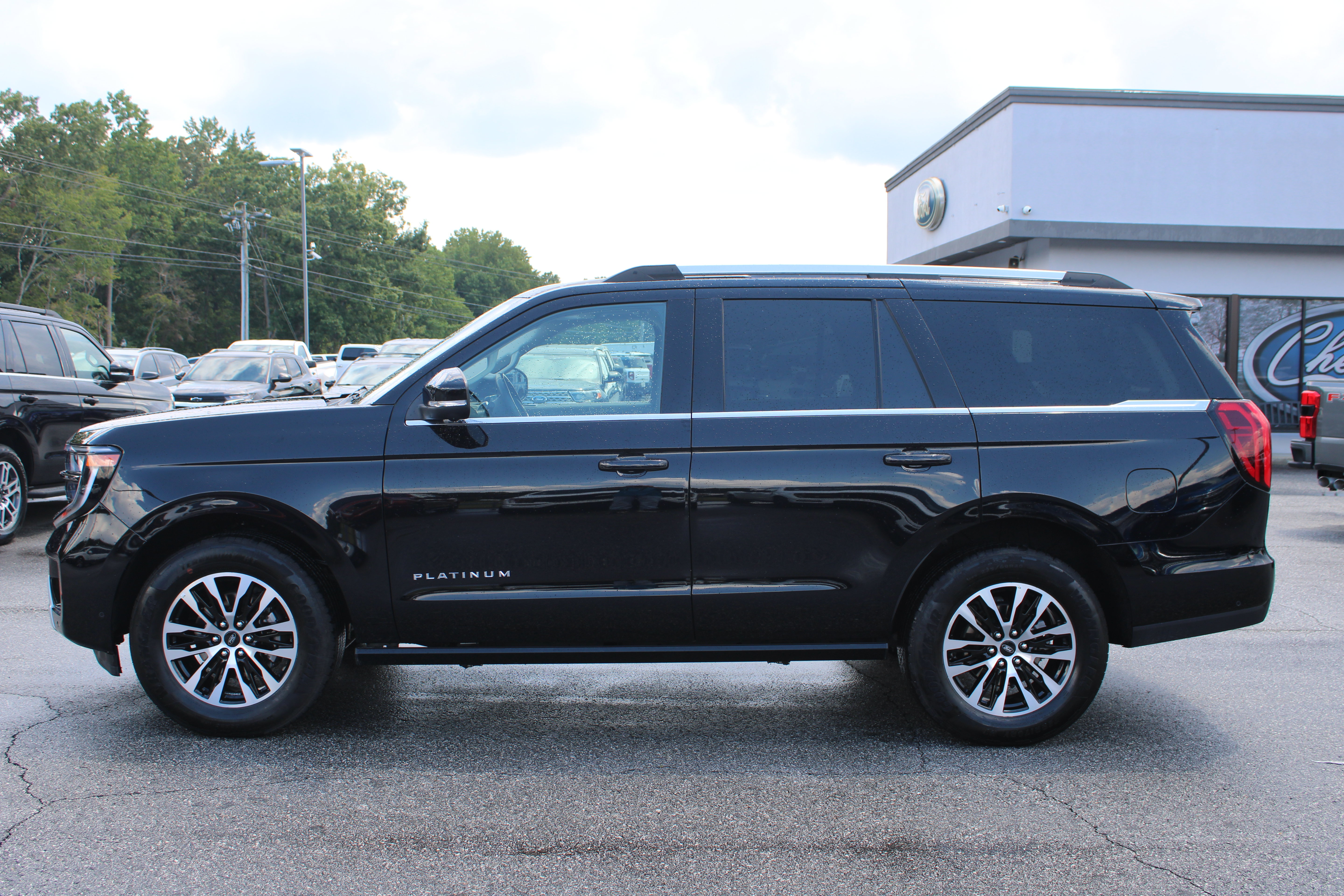 Used 2025 Ford Expedition Platinum