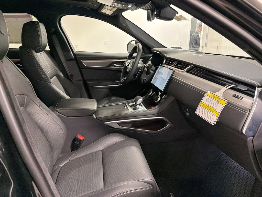New 2026 Jaguar F-PACE R-Dynamic S image 25