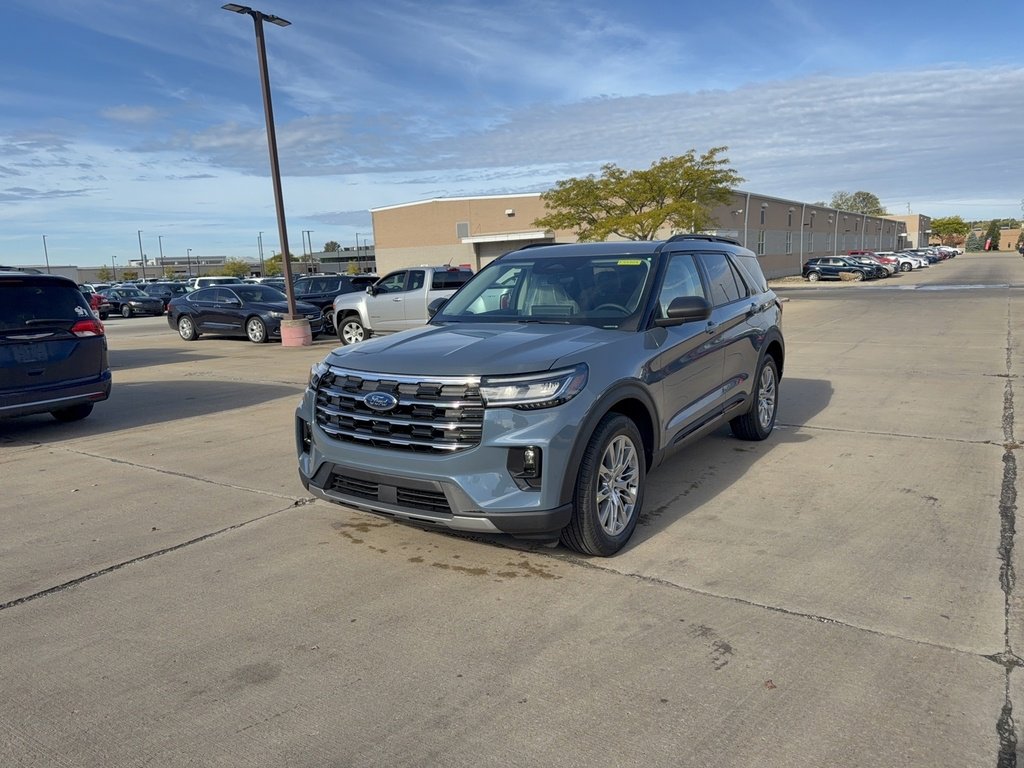 New 2026 Ford Explorer Active image 1