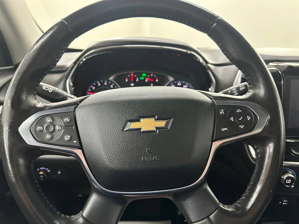 Used 2021 Chevrolet Traverse Premier w/ Redline Edition AWD/4WD image 38
