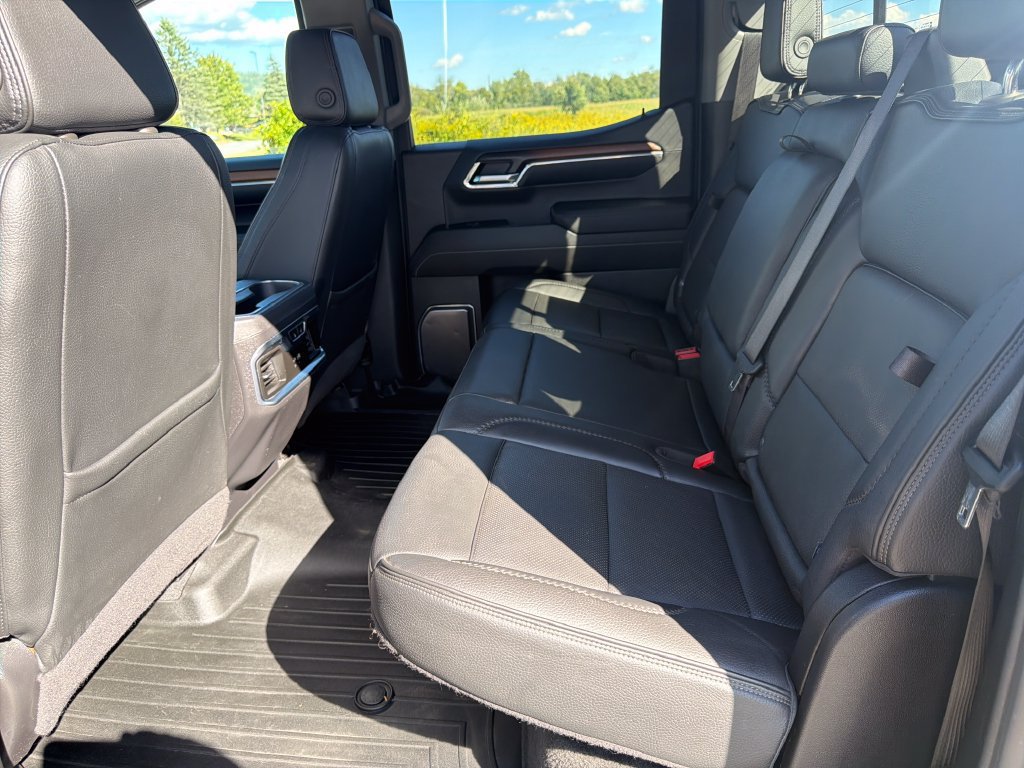 Used 2024 GMC Sierra 1500 Denali w/ Denali Reserve Package AWD/4WD image 26