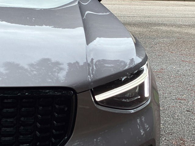 New 2026 Volvo XC40 B5 Plus w/ Protection Package Premier AWD/4WD image 11