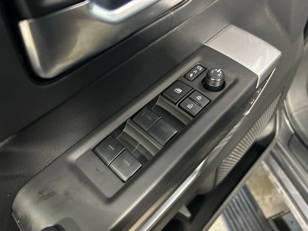 Used 2024 Toyota Tundra Platinum image 11
