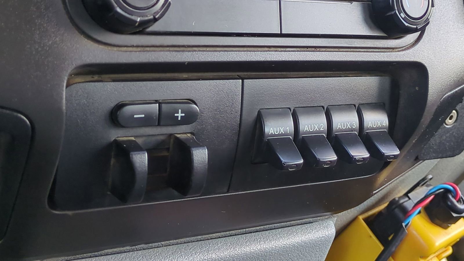 Used 2016 Ford F550 2WD Crew Cab Super Duty image 62