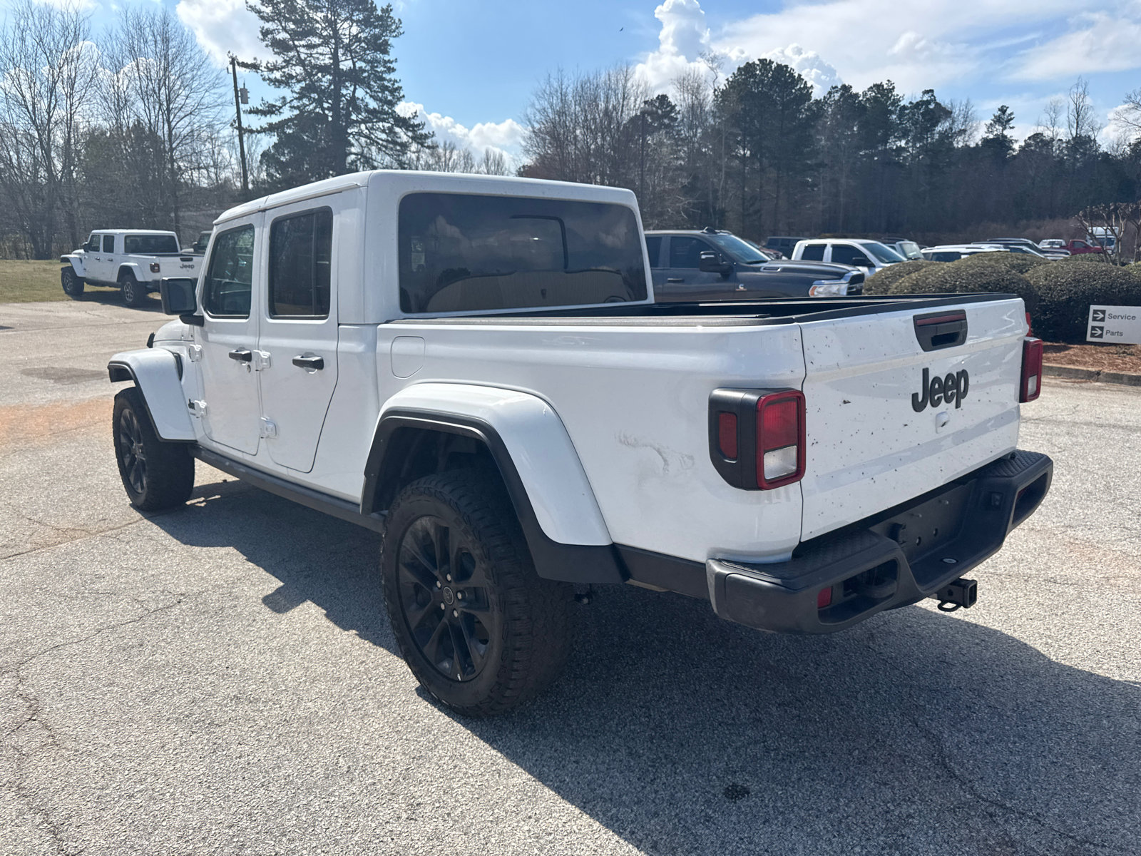 Used 2024 Jeep Gladiator Sport image 7