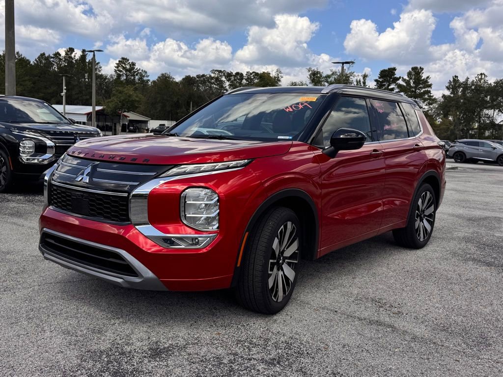 Used 2026 Mitsubishi Outlander SEL image 3