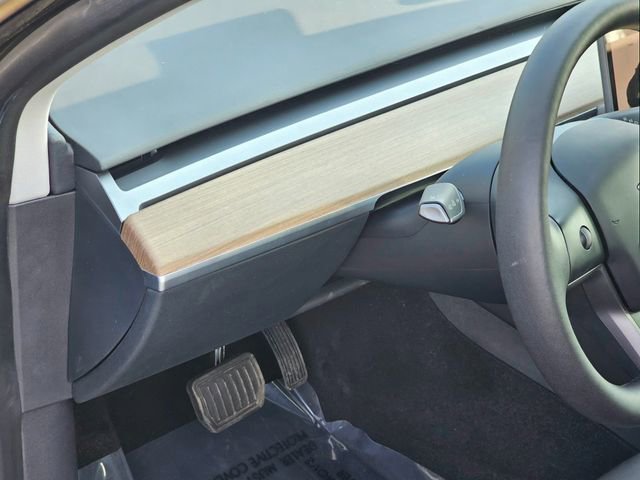 Used 2023 Tesla Model 3 Standard Range image 15