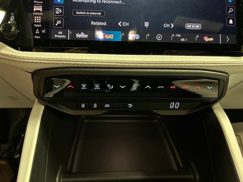 New 2026 Jeep Cherokee Limited AWD/4WD image 17