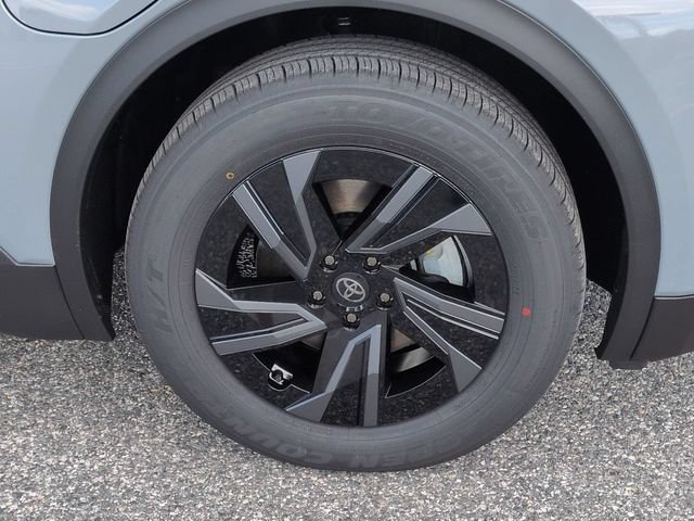 New 2026 Toyota C-HR AWD/4WD image 11
