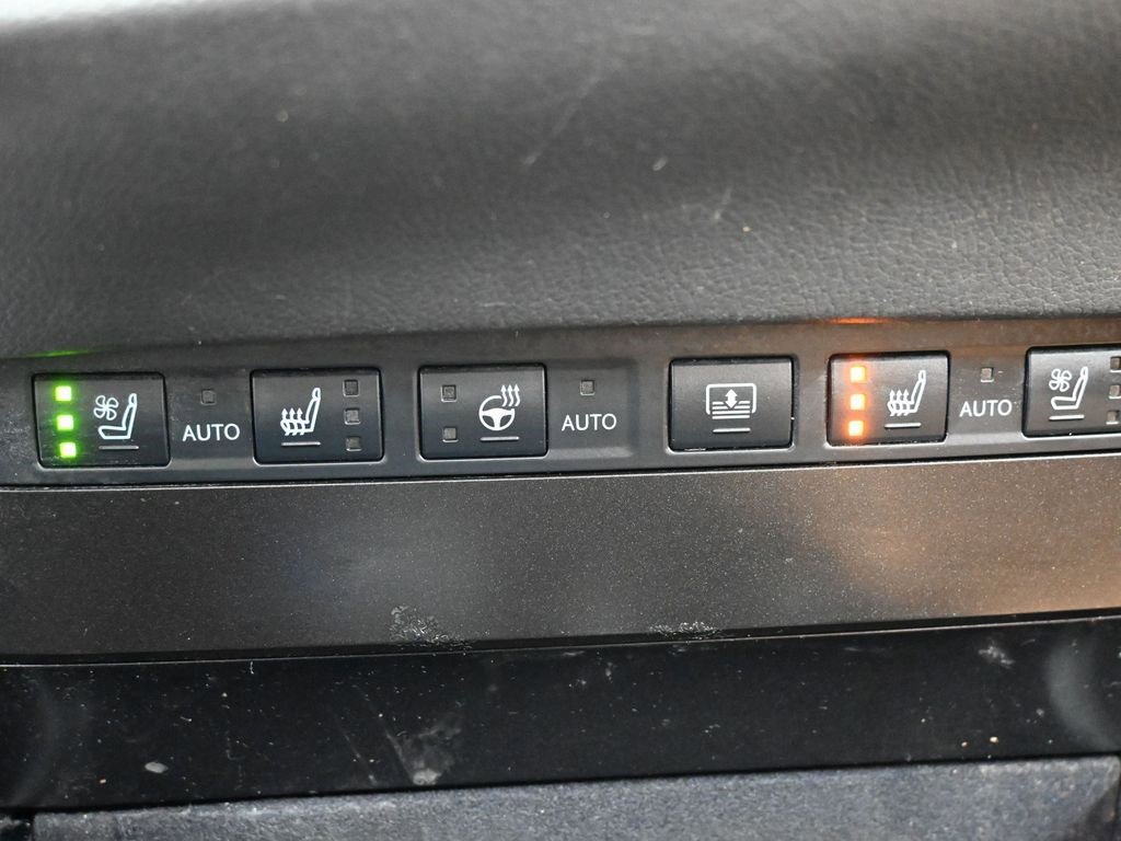 Used 2025 Lexus ES 350 w/ Premium Package image 27