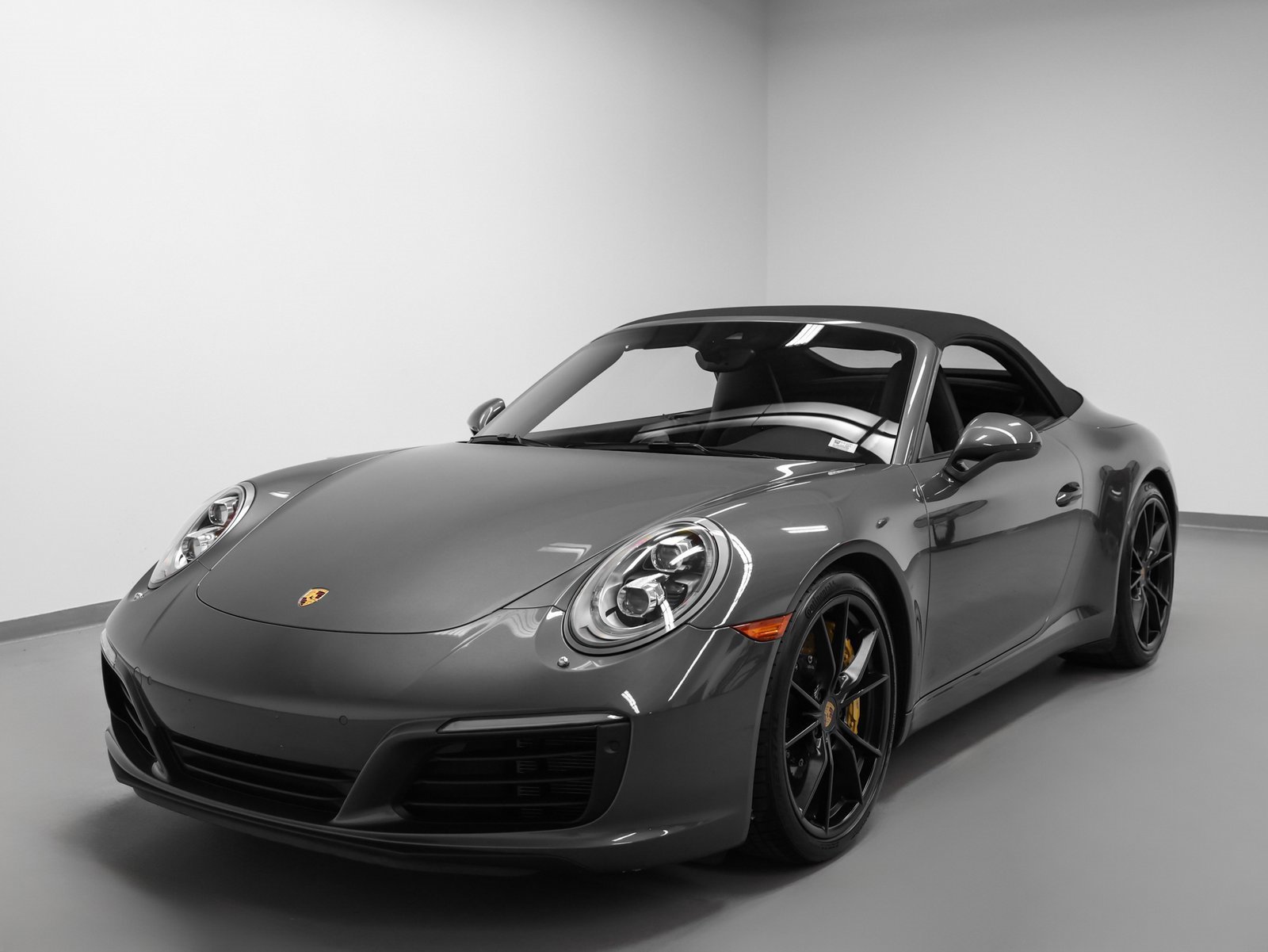 Used 2017 Porsche 911 Carrera S image 8