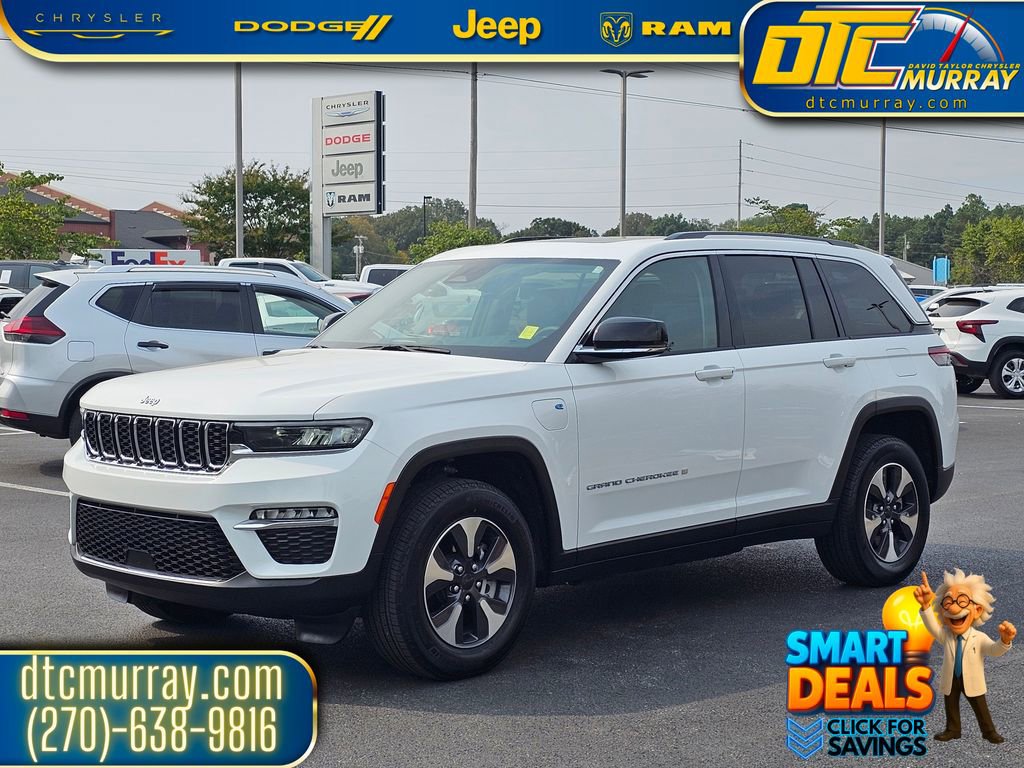 Used 2023 Jeep Grand Cherokee 4WD 4xe image 3