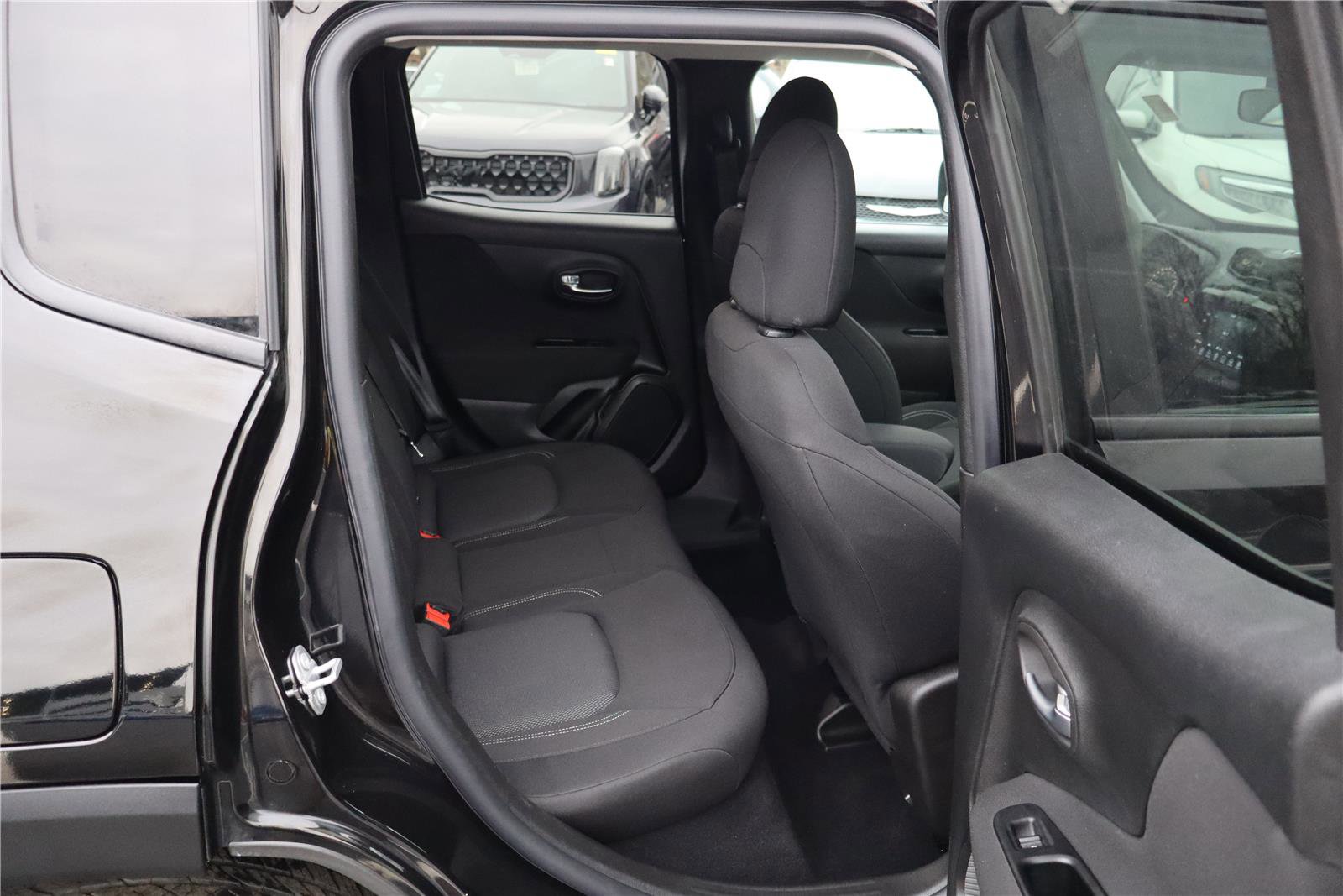 Used 2021 Jeep Renegade Sport image 31