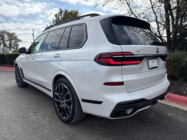 Certified 2023 BMW X7 xDrive40i w/ M Sport Package image 27