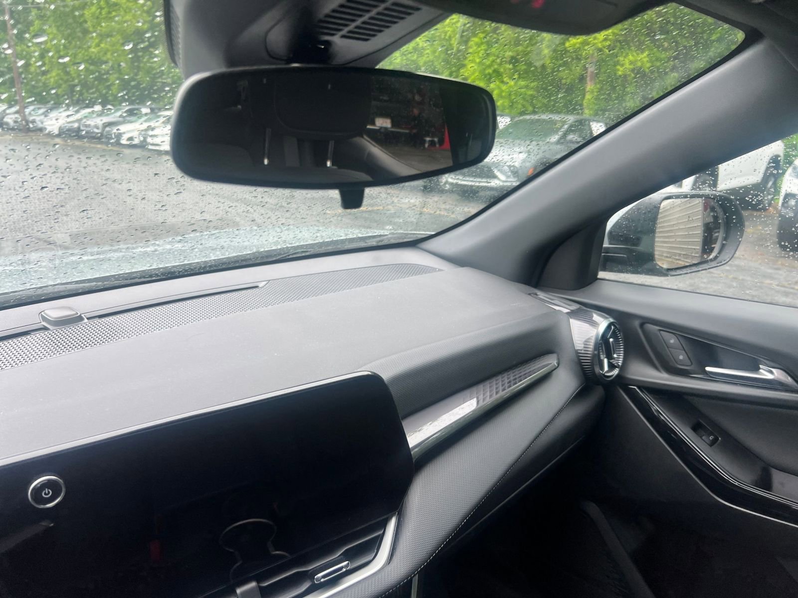 Used 2025 Chevrolet Equinox LT FWD image 30