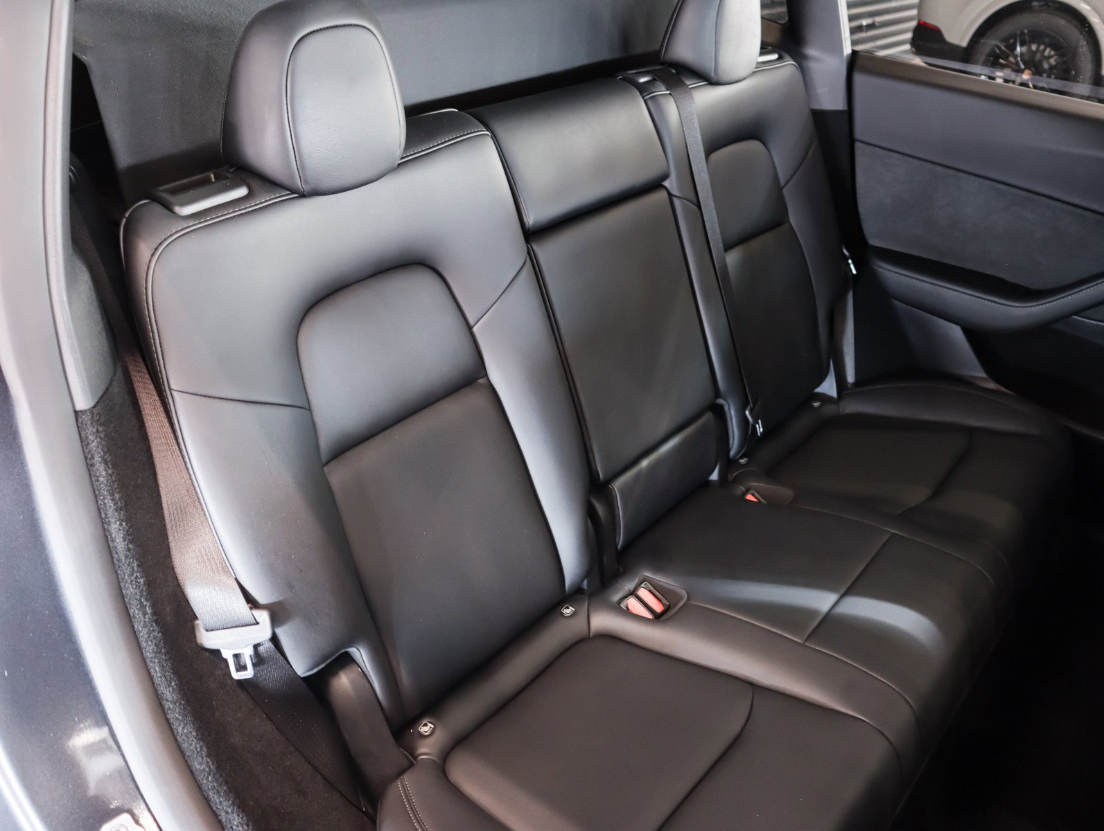 Used 2024 Tesla Model Y Performance image 7