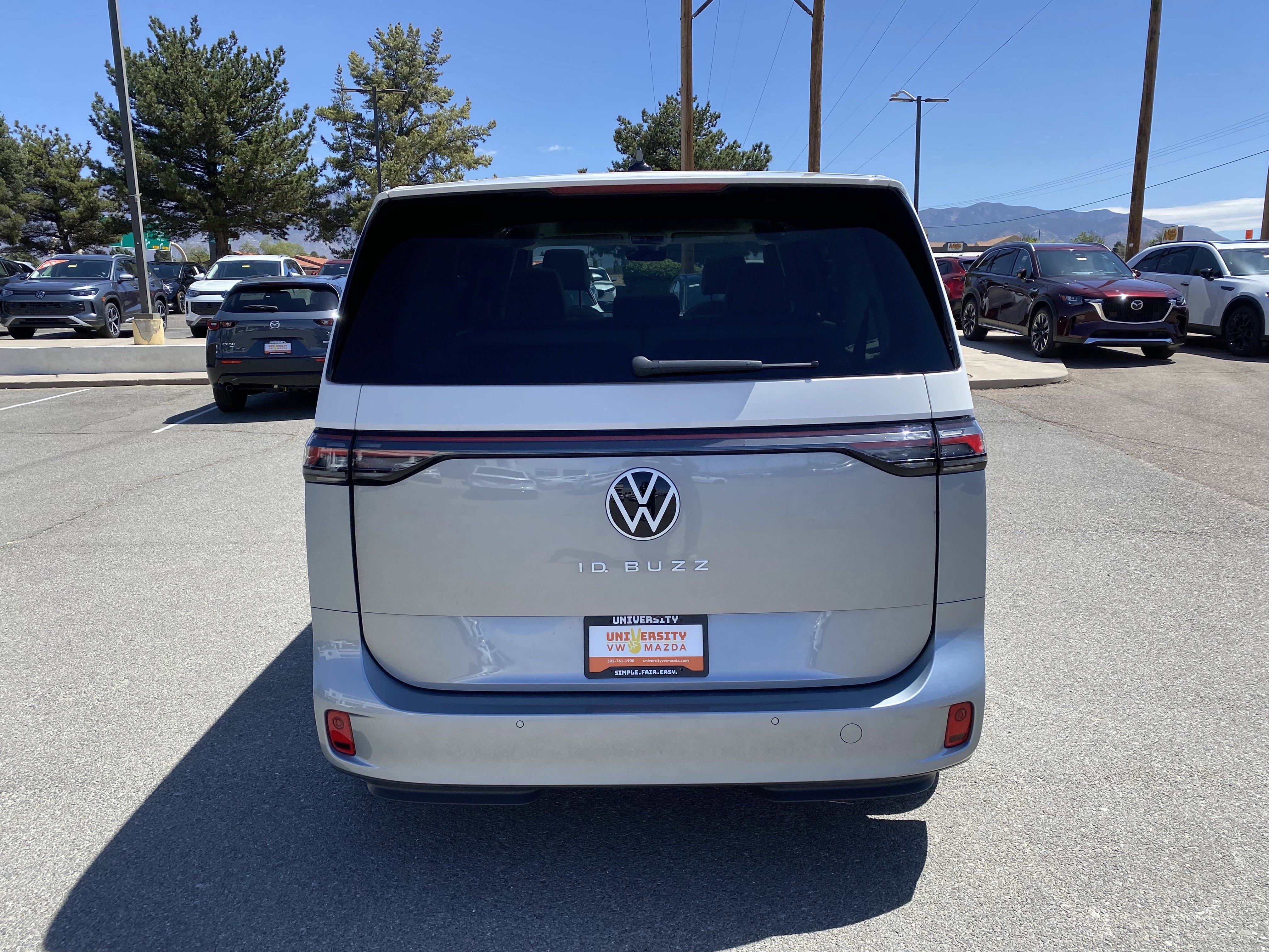 Used 2025 Volkswagen ID. Buzz 1st Edition image 47