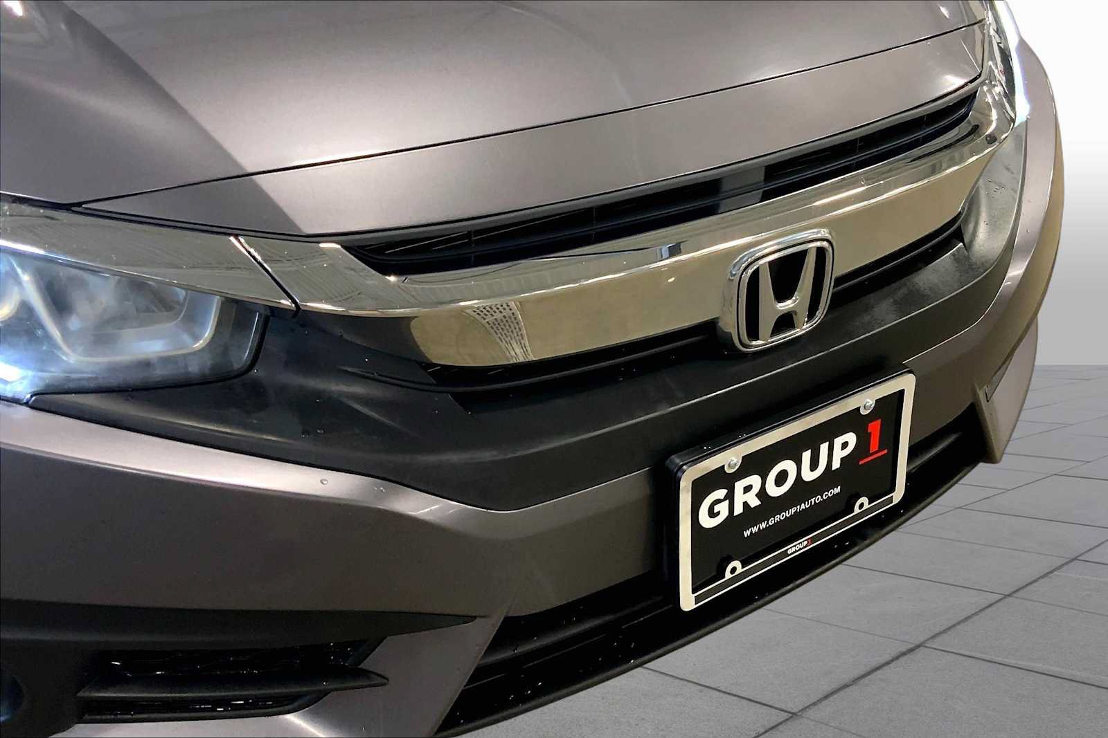 Used 2018 Honda Civic EX-T image 31