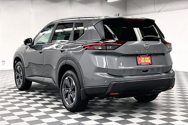 New 2025 Nissan Rogue SV image 3