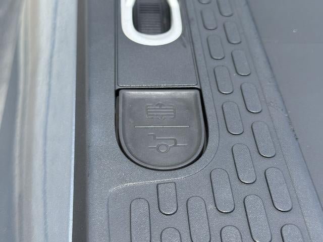 Used 2022 Rivian R1T Launch Edition AWD/4WD image 19