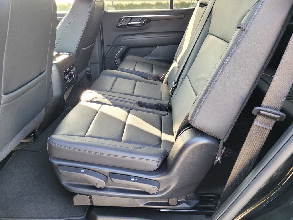 Used 2025 Chevrolet Tahoe LT AWD/4WD image 11