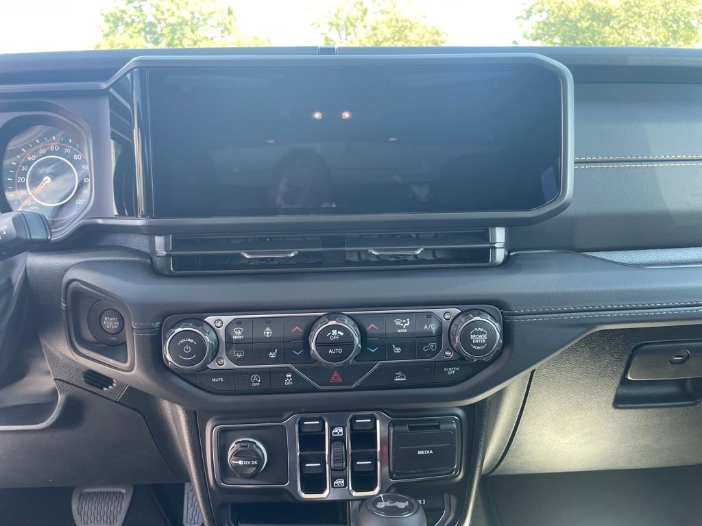 New 2025 Jeep Wrangler Sahara image 12