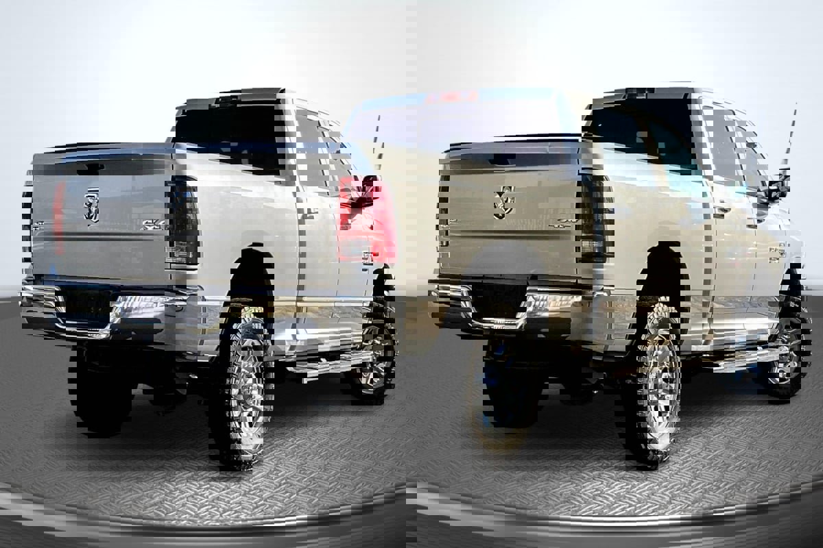 Used 2015 RAM 2500 SLT AWD/4WD image 13