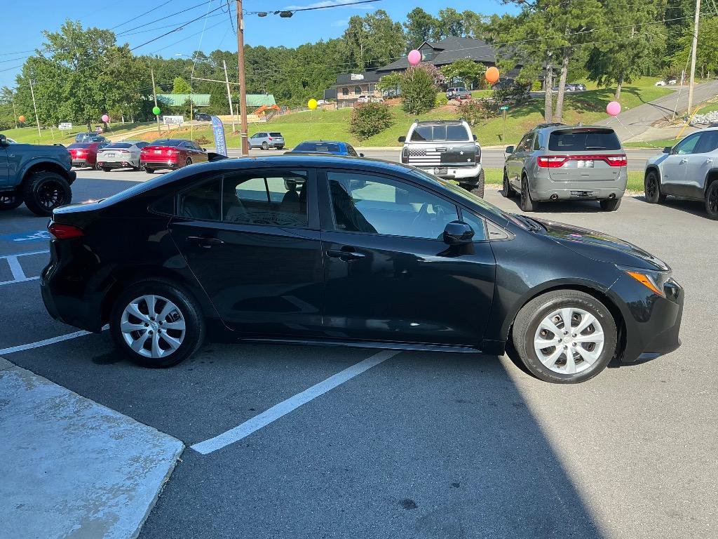 Used 2022 Toyota Corolla LE FWD image 7