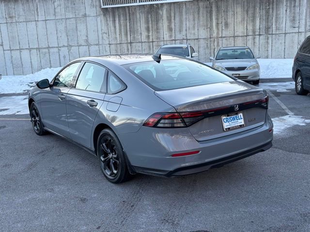 Certified 2025 Honda Accord SE image 5