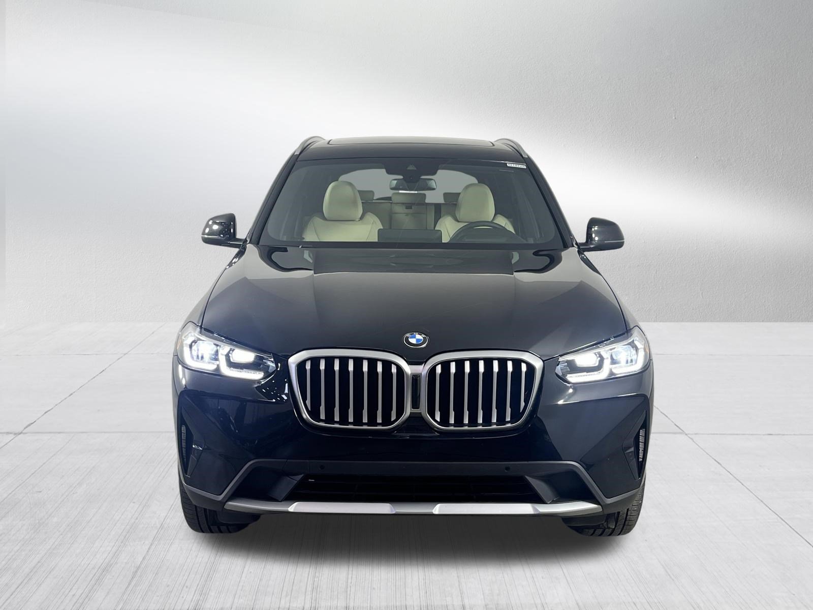 Certified 2024 BMW X3 xDrive30i w/ Premium Package image 2