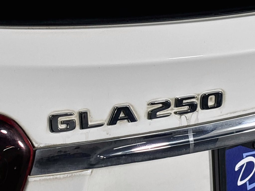 Used 2019 Mercedes-Benz GLA 250 4MATIC image 24