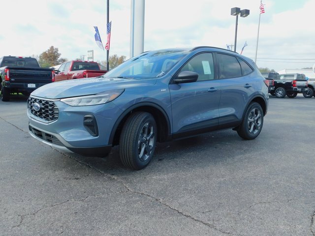 New 2026 Ford Escape ST-Line w/ Cold Weather Package image 4