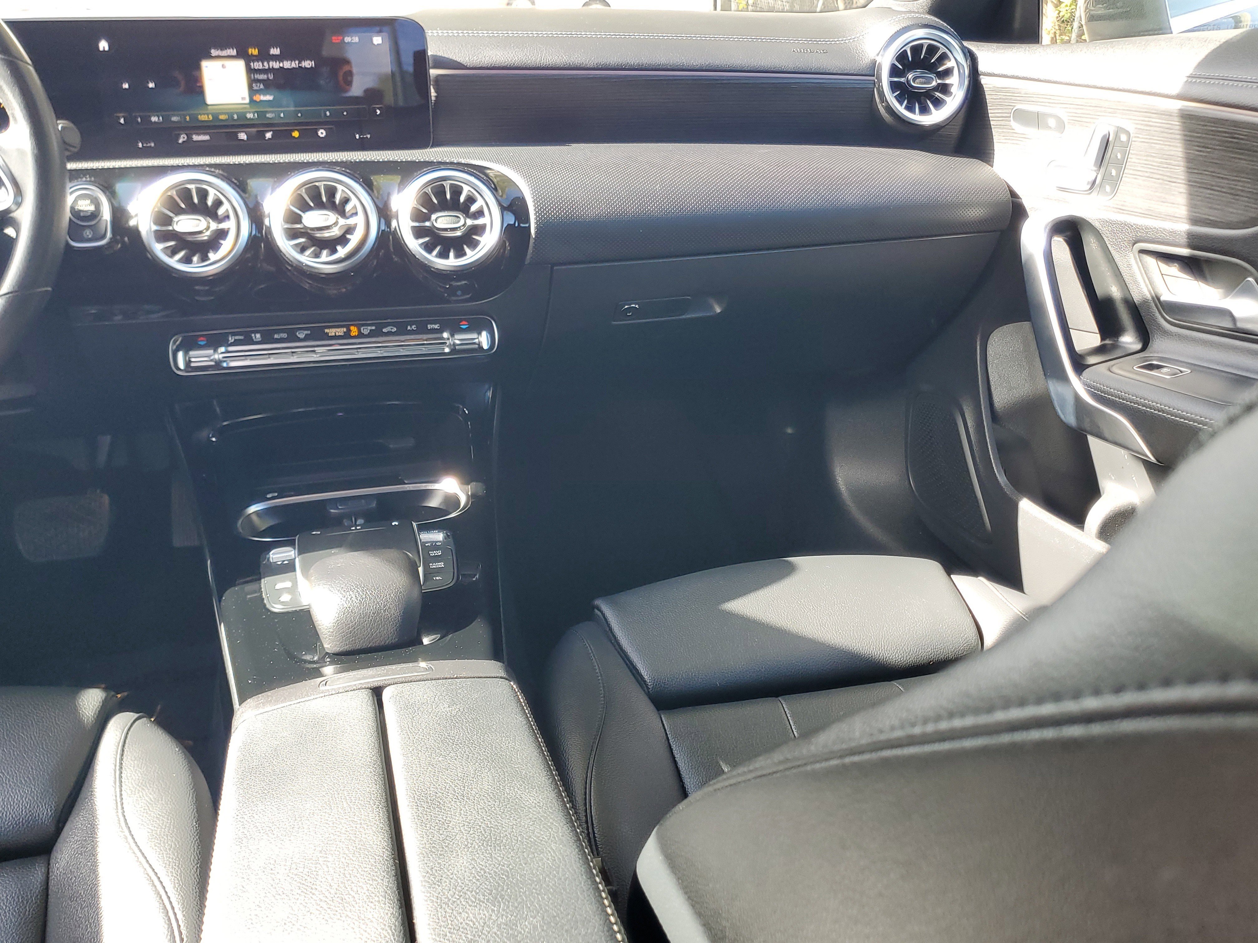 Used 2023 Mercedes-Benz CLA 250 w/ Premium Package image 12