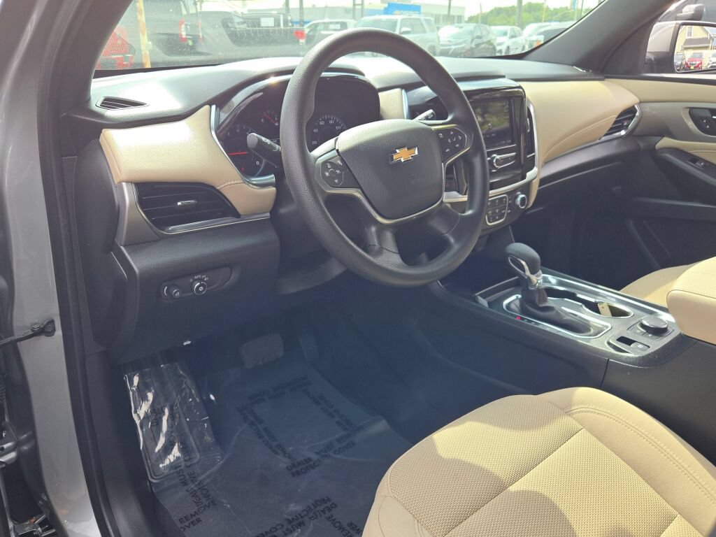 Certified 2023 Chevrolet Traverse LS w/ Safety Package AWD/4WD image 27