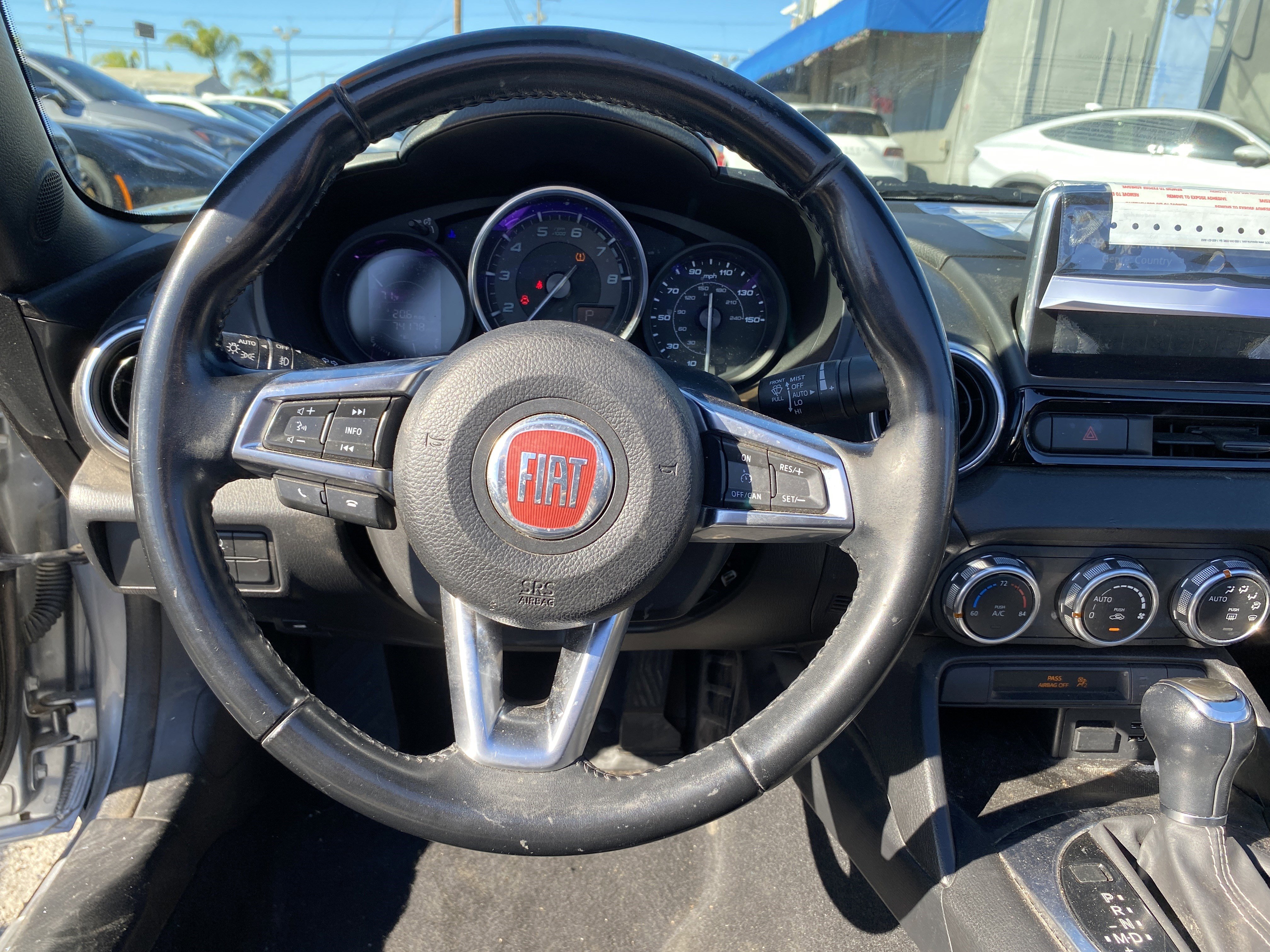 Used 2017 FIAT 124 Spider Lusso image 13