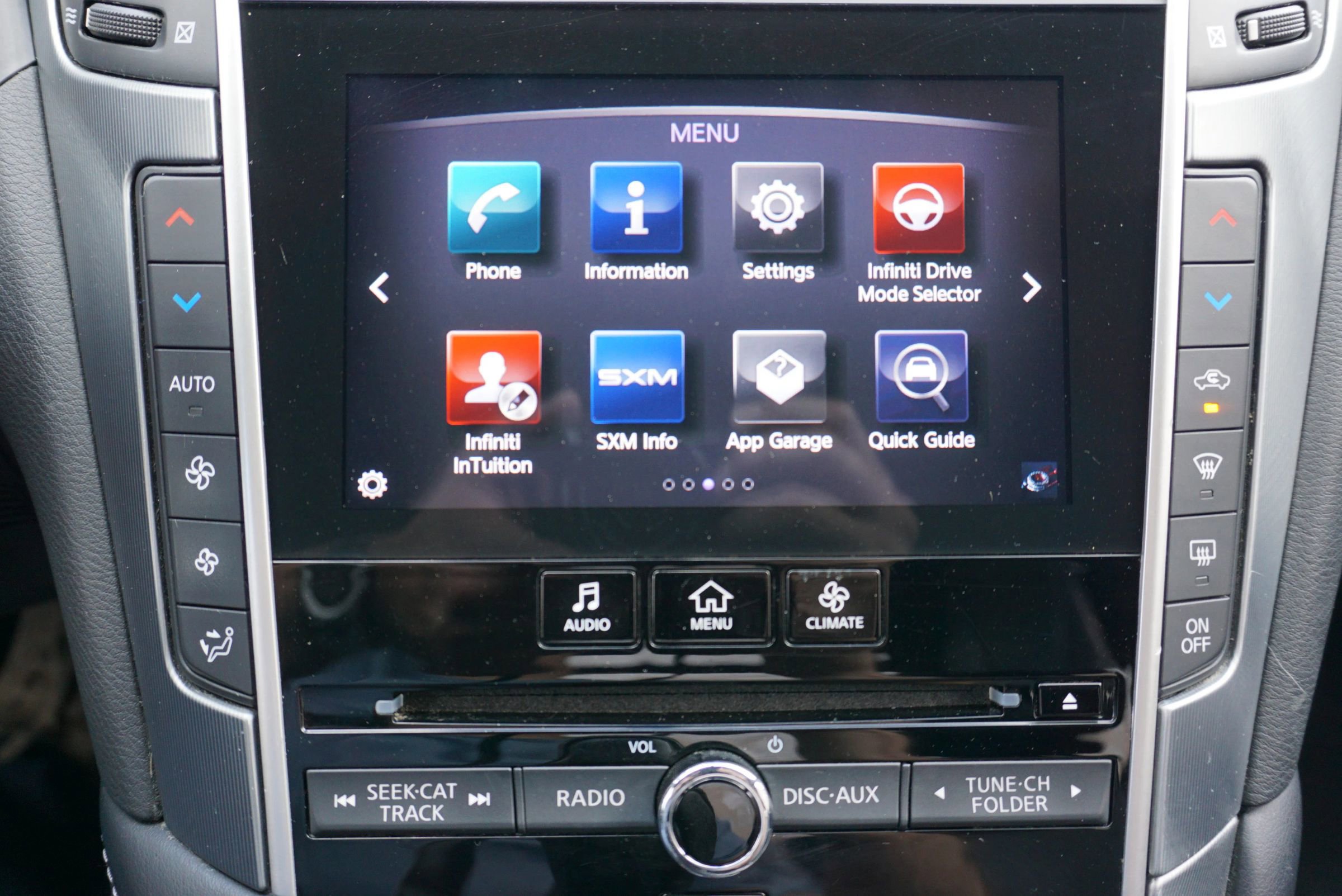 Used 2018 INFINITI Q60 3.0t Luxe RWD image 34