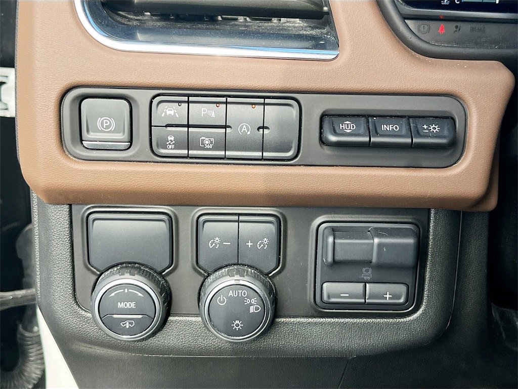 Used 2023 Chevrolet Tahoe High Country image 10