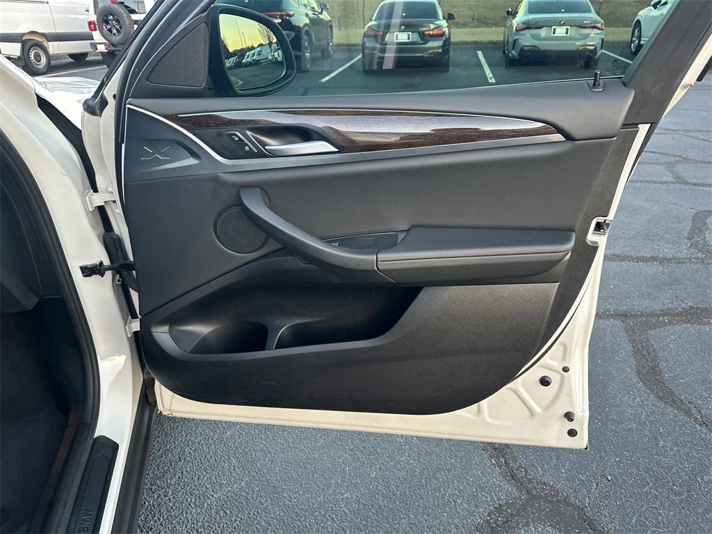 Used 2024 BMW X4 xDrive30i image 14