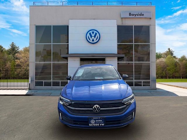 Certified 2022 Volkswagen Jetta Sport image 2