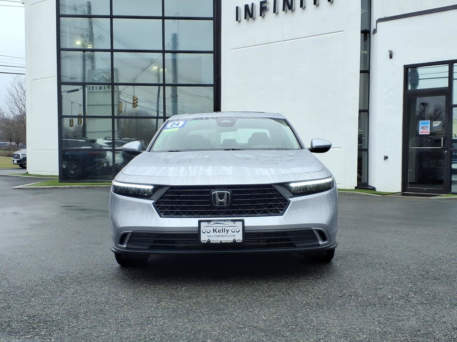 Used 2024 Honda Accord EX image 2
