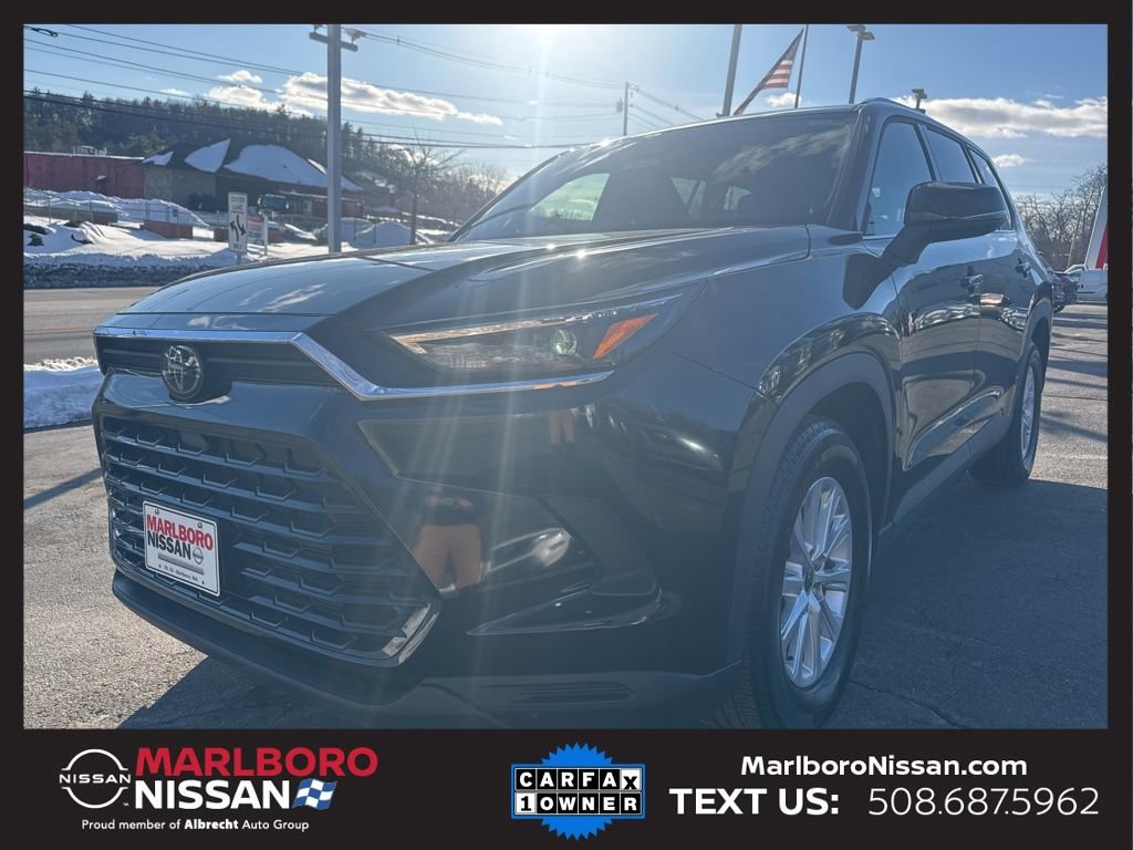 Used 2025 Toyota Grand Highlander XLE image 3