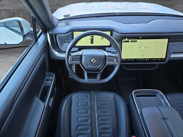 Used 2022 Rivian R1T Adventure image 15