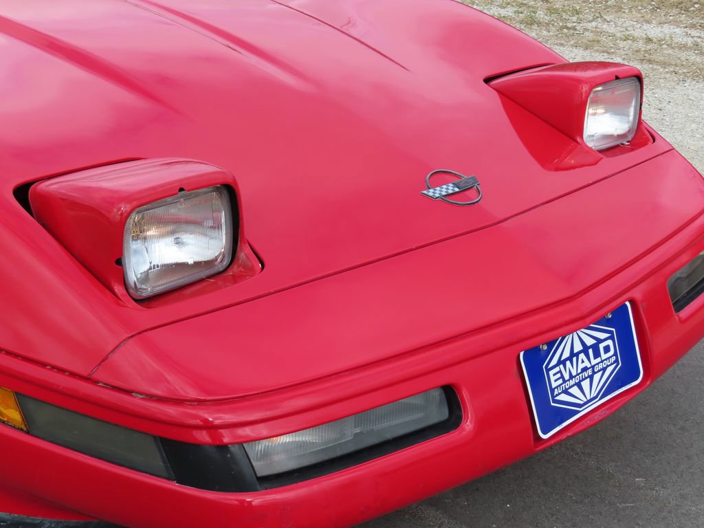 Used 1991 Chevrolet Corvette Coupe image 11