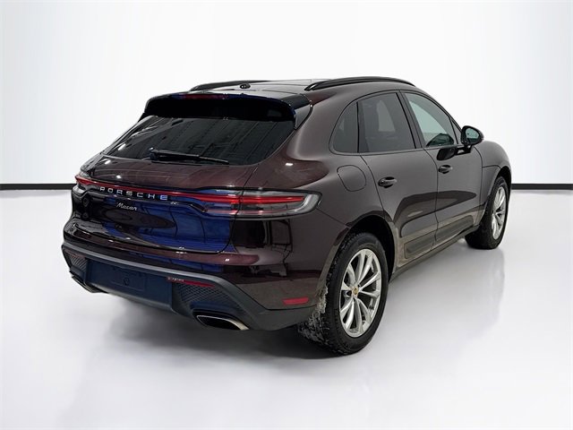 Used 2025 Porsche Macan image 5