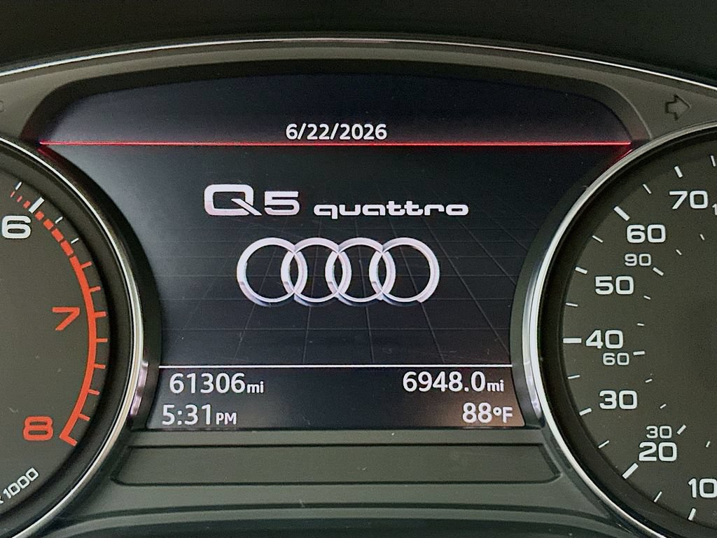 Used 2019 Audi Q5 2.0T Premium w/ Convenience Package AWD/4WD image 13
