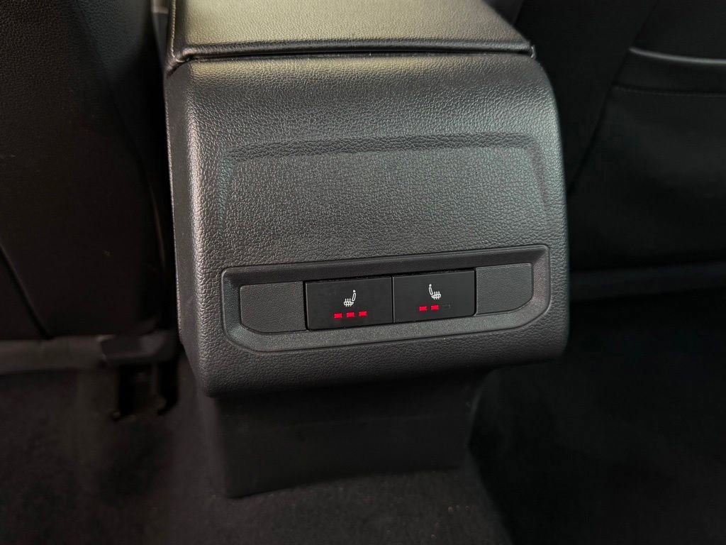 Used 2021 Volkswagen Jetta R-Line w/ R-Line Cold Weather Package FWD image 25