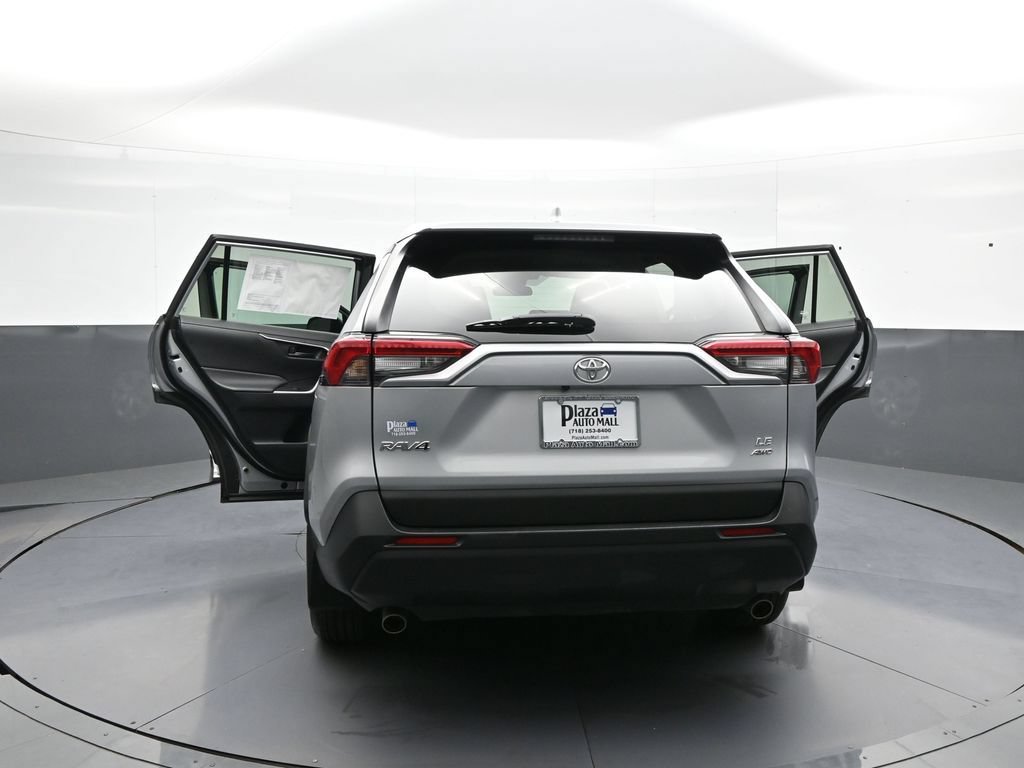 Certified 2024 Toyota RAV4 LE AWD/4WD image 46