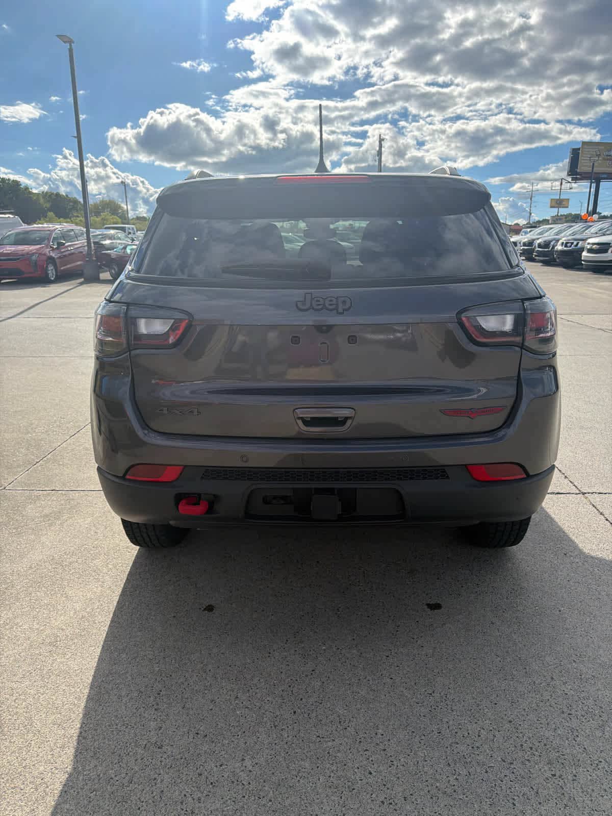 Used 2024 Jeep Compass Trailhawk w/ Trailhawk Elite Group AWD/4WD image 8