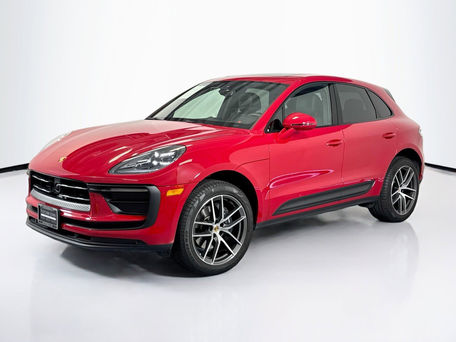 Used 2025 Porsche Macan w/ Premium Package Plus image 1