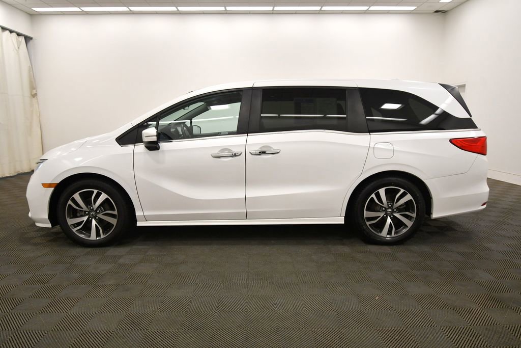 Certified 2023 Honda Odyssey Touring image 4